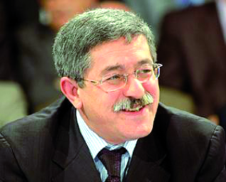 Recrutement dans la fonction publique : ce qui va changer                                    Concours, recrutement interne, mise à l'écart de la DGFP...