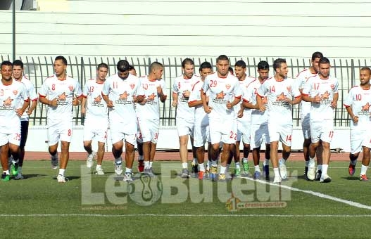 MCO : Aoued épate déjà !