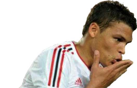 AC Milan : T. Silva : «Ma famille et moi ne voulaient pas quitter Milan»