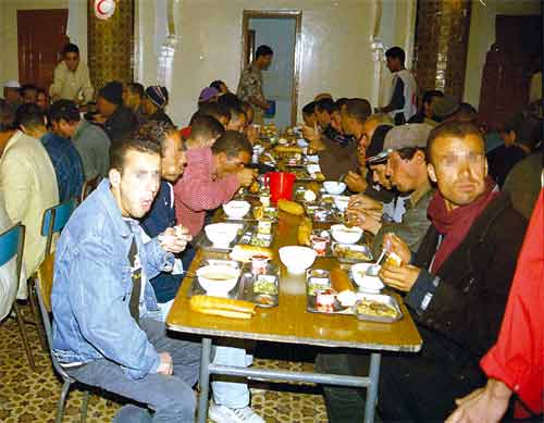 Plus de 70 mille volontaires au service des plus démunis                                    Les restaurants 