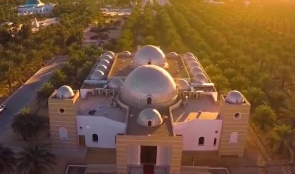 الوزير الأول يدشّن مركّب 