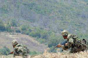 تدمير أربع مخابئ للإرهابيين ببجاية