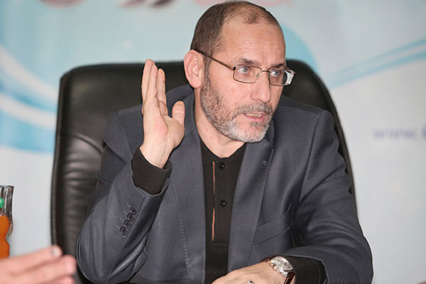 مقري يحاول لمّ شمل حمس والتغيير بأم البواقي