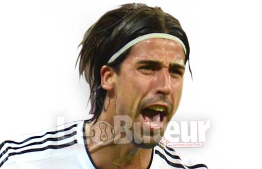 Allemagne : Khedira obligé à chanter l'hymne allemand