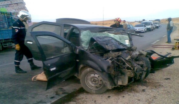 وفاة 03 أشخاص وجرح 05 آخرين في حادث مرور مروع بقرية طهيري بقطارة بالجلفة