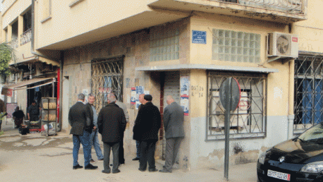 L'agence commerciale part en décrépitude !