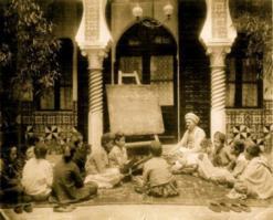 خمسون عاما من الجدال الفكري