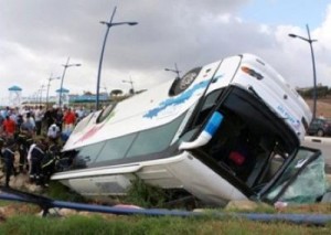 قتيل و19 جريحا في انحراف حافلة قرب المحمدية