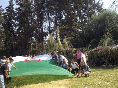 Protesta des gardes communaux à Boufarik (Blida) : un Ramadhan au grand air                                    Actualité : les autres articles