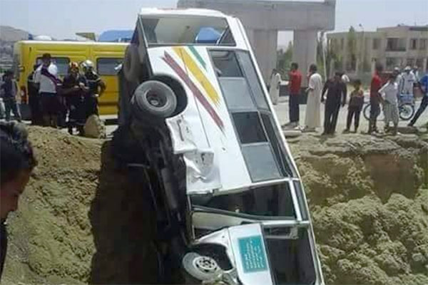قتيل و 10 جرحى في حادث انقلاب حافلة لنقل المسافرين بالمدية