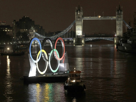 الفوج الثاني من الوفد الرياضي الجزائري يطير نحو لندن