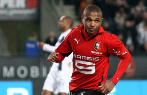 براهيمي: تلقيت دعوات غير رسمية وقد ألعب ل 