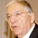 ولد عباس يفند غياب 59 دواء من السوق المحلي                                    فيما أختيرت الأرضية لبناء ثالث مستشفى جامعي بوهران