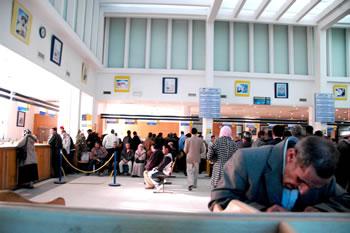 L'«excuse» du réseau                                    CRISE DE LIQUIDITES DANS LES POSTES