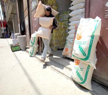 Gare à l'explosion sociale!                                    LE CNES ET L'UGTA ADRESSENT UN MEMORANDUM À BOUTEFLIKA