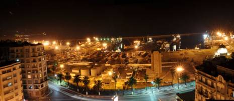 Ces jets d'eau qui redonnent vie à la ville                                    Animation nocturne à Oran