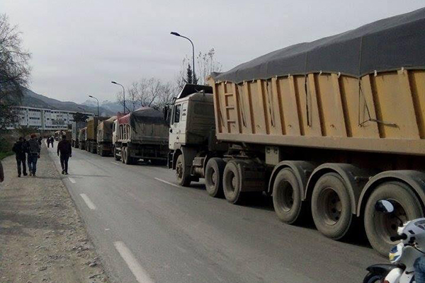 مئات المسافرين يبيتون في العراء ببجاية