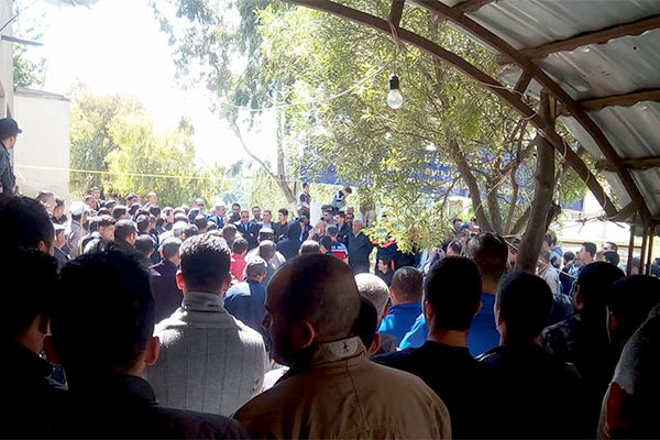 الأرسيدي في مسيرة بتيزي وزو