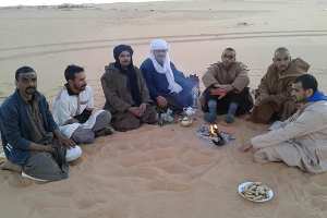 مربو الإبل ممتعضون من نقص مادة الشعير بورقلة