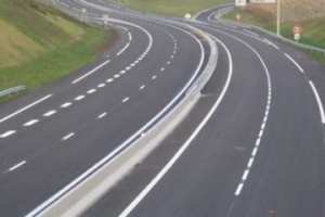 والي بجاية يستعجل أشغال ربط الولاية بالطريق السيار