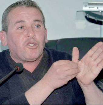 Du plébiscite au semi-plébiscite