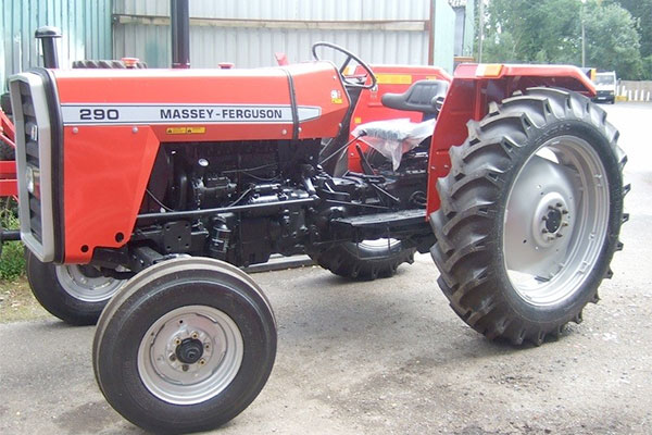 مؤسسة الجرارات الفلاحية بقسنطينة تعقد شراكة ألمانية أمريكية