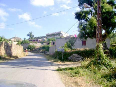 quand Mizrana rime avec «misère»                                    Dans les hameaux de Tala Mimoun, Ouatouba, Azroubar