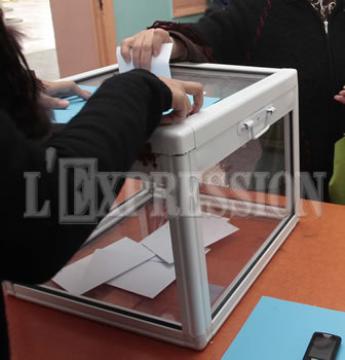 Les partis tentent de convaincre