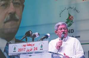 Ouyahia courtise la population de Barika