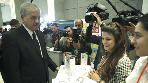 Sellal donne un coup de «boost» aux jeunes