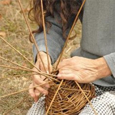 Des 'uvres d'art en vannerie signées par des inadaptés mentaux                                    Tizi-Ouzou