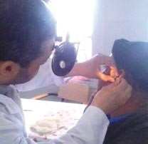 Consultations médicales et pose d'implants cochléaires