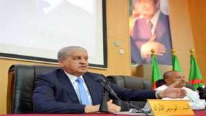 في لقاء مع المجتمع المدني بتمنراست