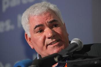 Laskri charge les contestataires                                    CRISE AU FFS