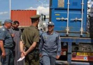 محجوزات التهريب نحو تونس تجاوزت 24 مليار في ستة أشهر                                    مصالح الجمارك بتبسة تضرب بقوة