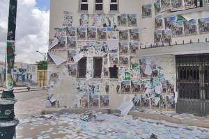 مواطنون يشتكون تشويه ممتلكاتهم بملصقات انتخابية بورقلة