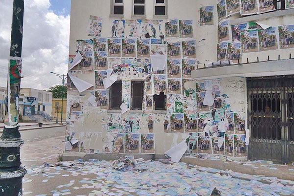 مواطنون يشتكون تشويه ممتلكاتهم بملصقات انتخابية بورقلة