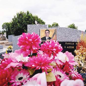 Le regretté Slimane Azem : le Brassens berbère de Moissac                                    Culture : les autres articles