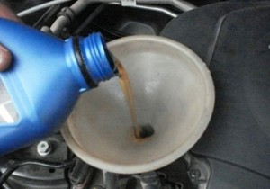 حجز 1650 لترا من زيوت التشحيم كانت مخبأة في 13 برميلا بمستغانم