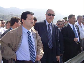 Amar Ghoul présente le TAJ                                    UNE JOURNEE AU QUARTIER GENERAL DU NOUVEAU PARTI