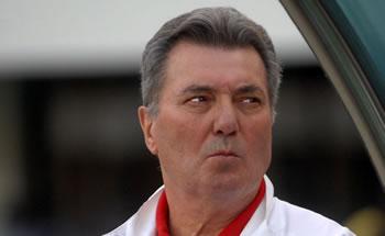 Roger Lemerre n'a pas encore signé son contrat                                    CS CONSTANTINE