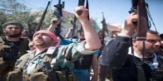 Des rebelles exécutent des partisans du régime syrien à Alep