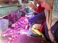 Débordés, critiqués et agressés                                    Commerce - Agents de contrôle