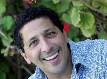 L'humoriste français Smaïn invité                                    «JOURNEES DU RIRE ALGERIEN» À ORAN