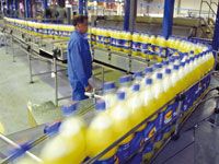 La propriété exclusive de la marque non reconnue à Maâmar Djgaguen                                    Orangina sous pression