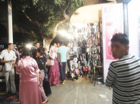 Aïd El Fitr : rush sur les magasins de vêtements                                    Oran : les autres articles