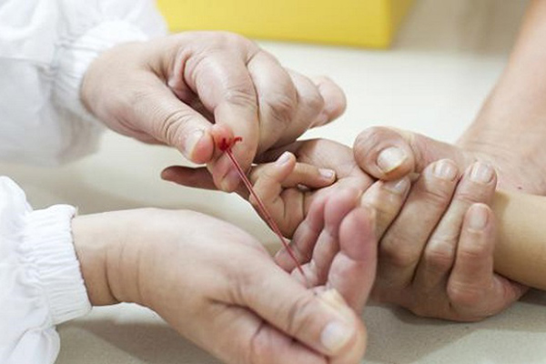 رعب إثر إصابة 15 طفلا بالتهاب السحايا في مستشفى ببشار