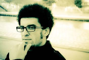 «Je joue toute la musique que j'aime»                                    ESSI MOH AU CHAPITEAU DU HILTON