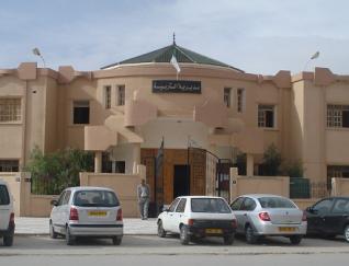 على خلفية تعليمة وزارة التربية القاضية بالتوظيف المباشر لخريجي الماستر على حساب الأساتذة المتعاقدين/ مكتب التنسيق الولائي لسلك الأساتذة المتعاقدين بالجلفة يهدد بحركة احتجاجية