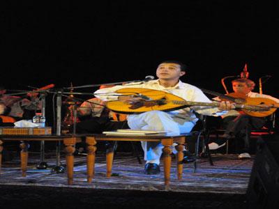 A la redécouverte des poèmes mystiques de Sidi Lakhdar Benkhelouf                                    Ouverture du 7e Festival national de la chanson chaâbi